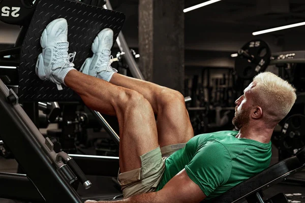 Compound exercises for legs with leg press 